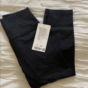 Lululemon align crops